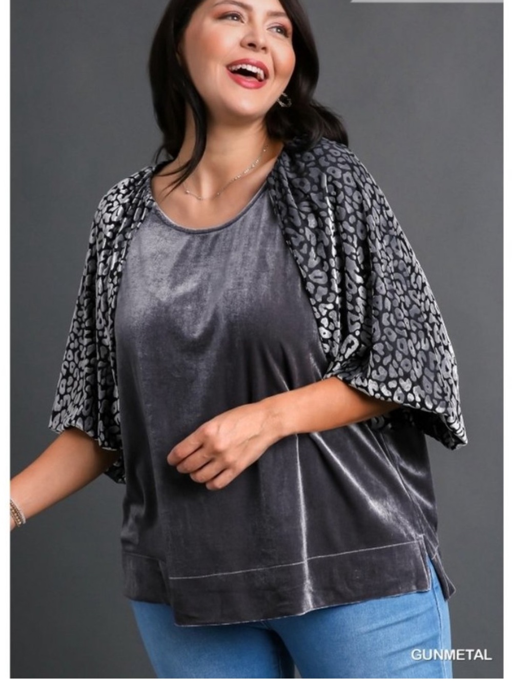 Umgee Gunmteal Gray Solid Animal Velvet Balloon Sleeve Velvet Top Medium